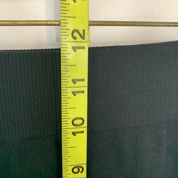 Wear It With Heart Leggings - Picture 11 of 12